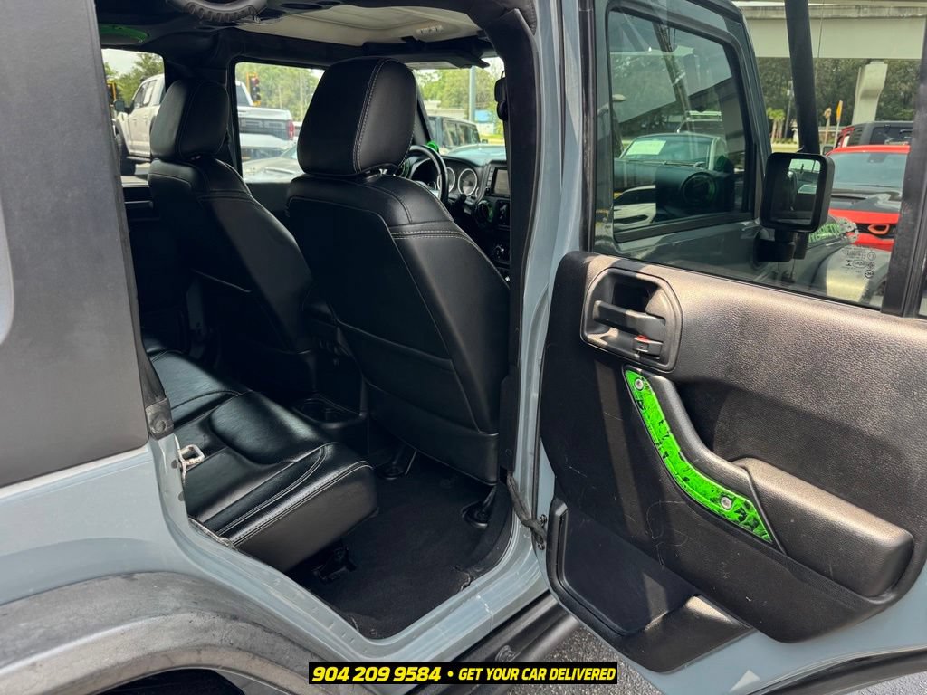 Used 2014 Jeep Wrangler Unlimited Rubicon AWD/4WD image 27