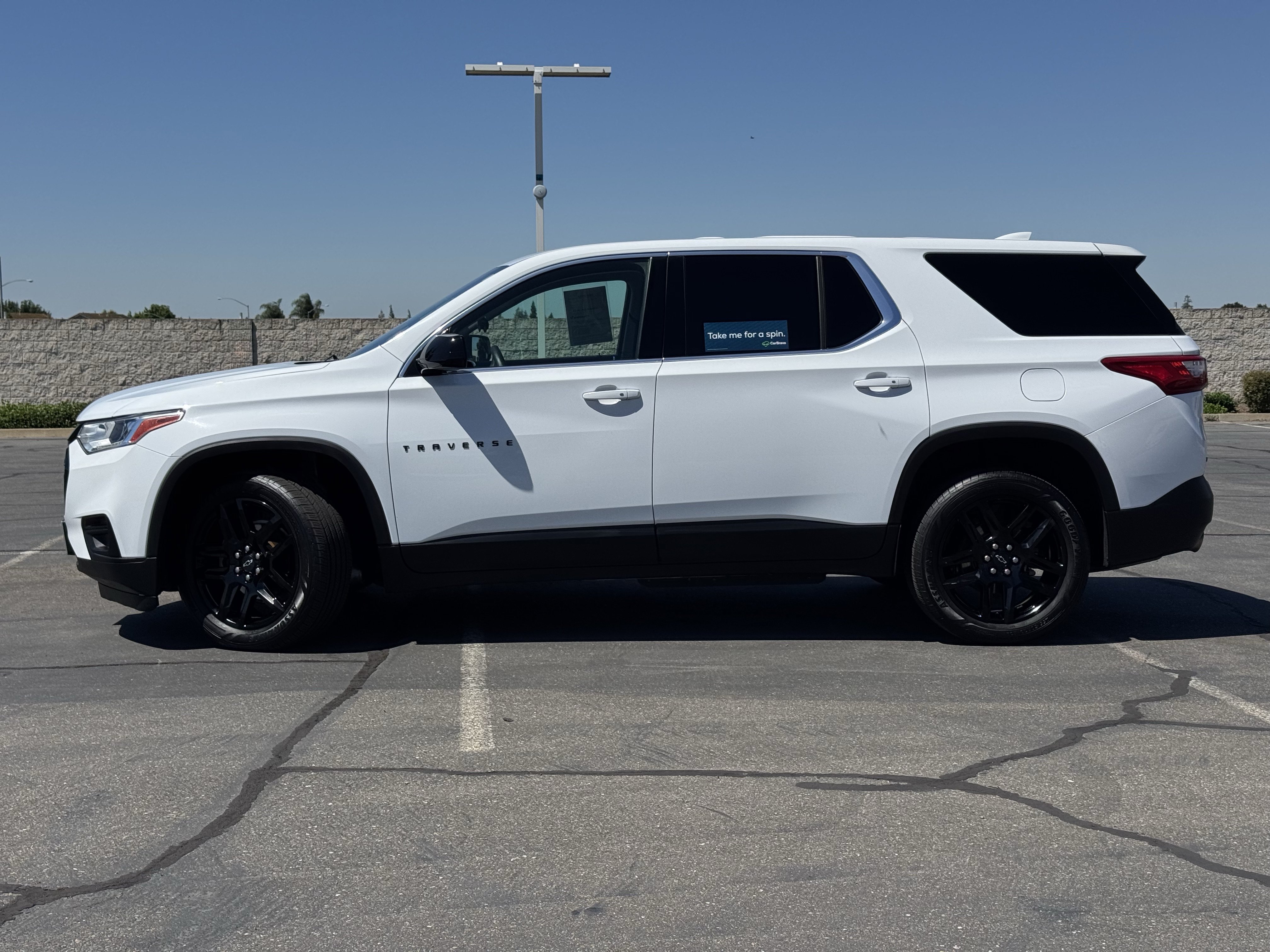 Certified 2019 Chevrolet Traverse LS w/ LPO, Blackout Package FWD image 4