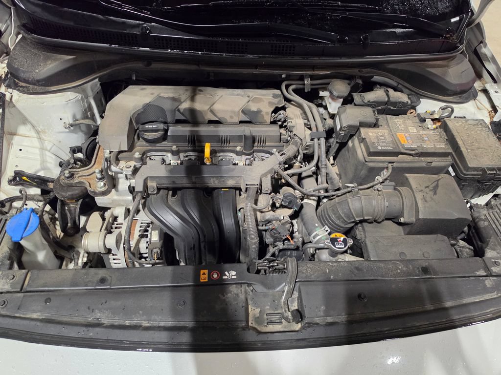Used 2022 Hyundai Accent SE FWD image 9