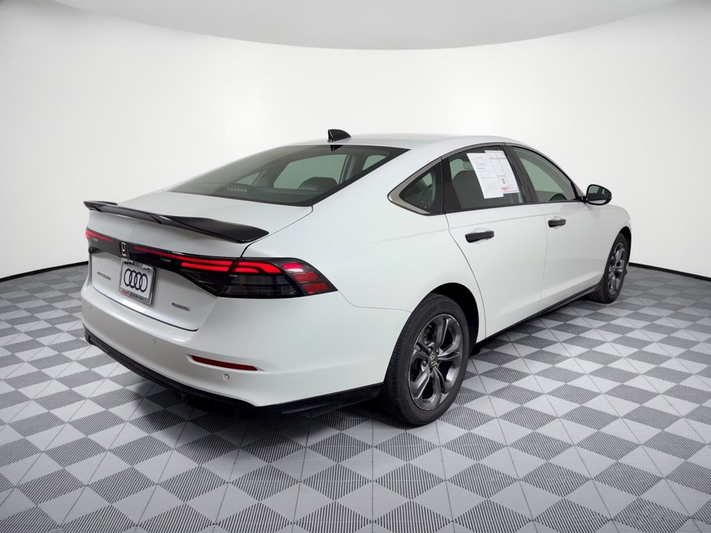 Used 2024 Honda Accord EX-L image 9