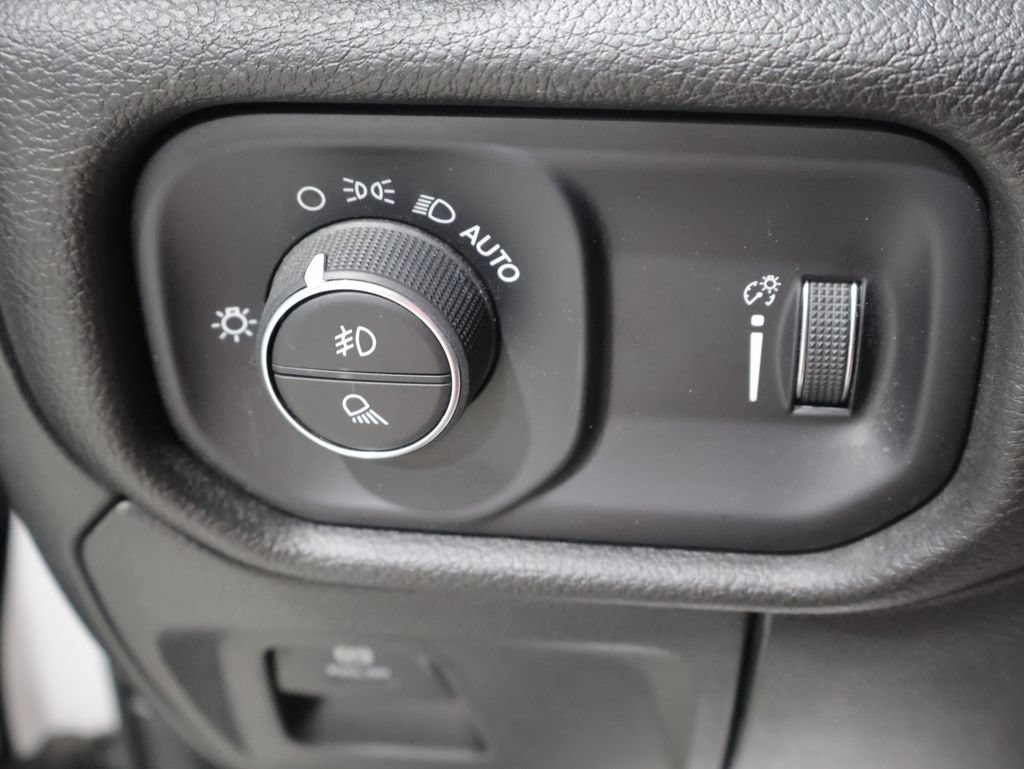 Used 2024 RAM 1500 Big Horn AWD/4WD image 29