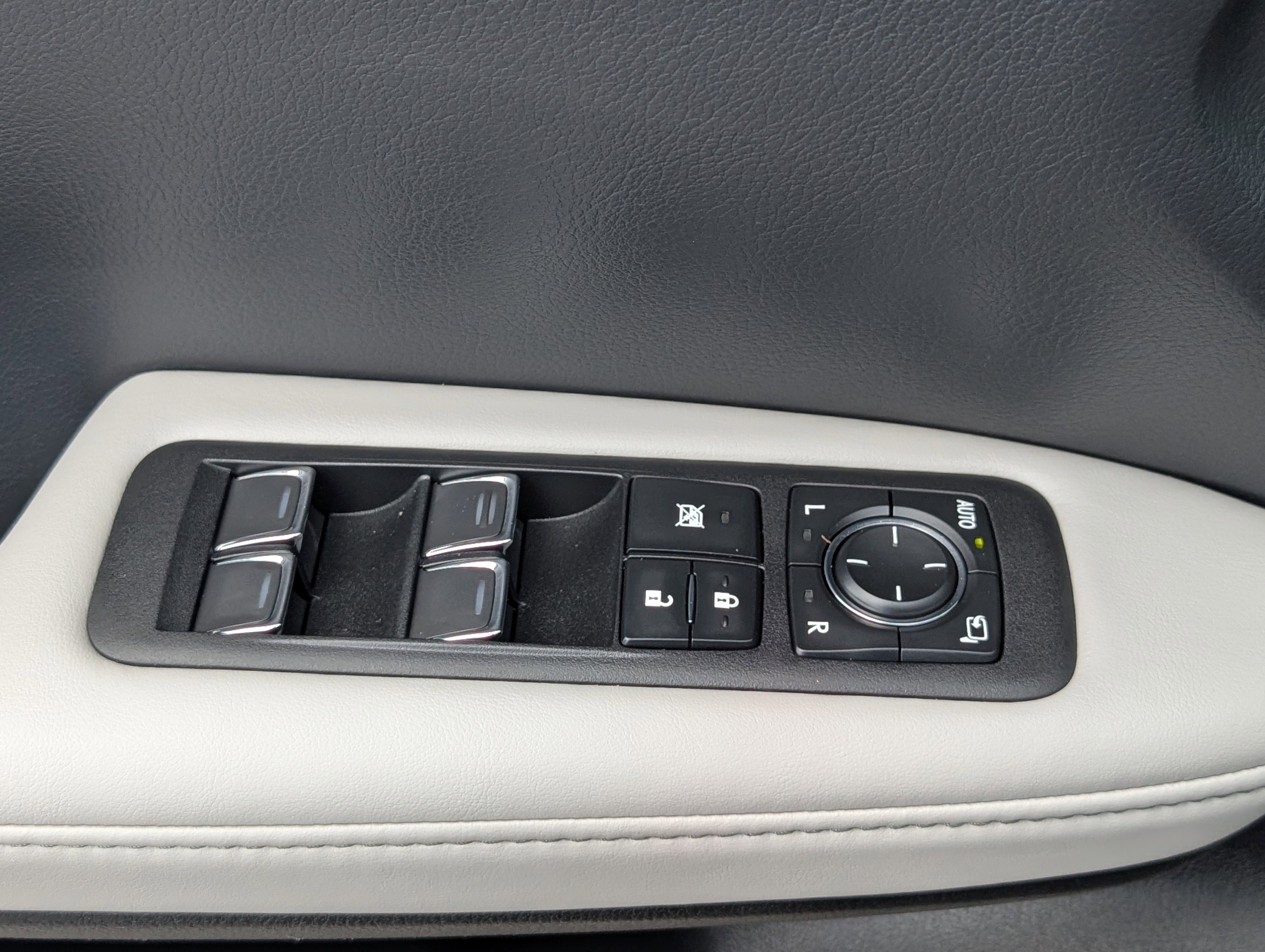 Used 2019 Lexus RX 350 AWD w/ Navigation Package image 20