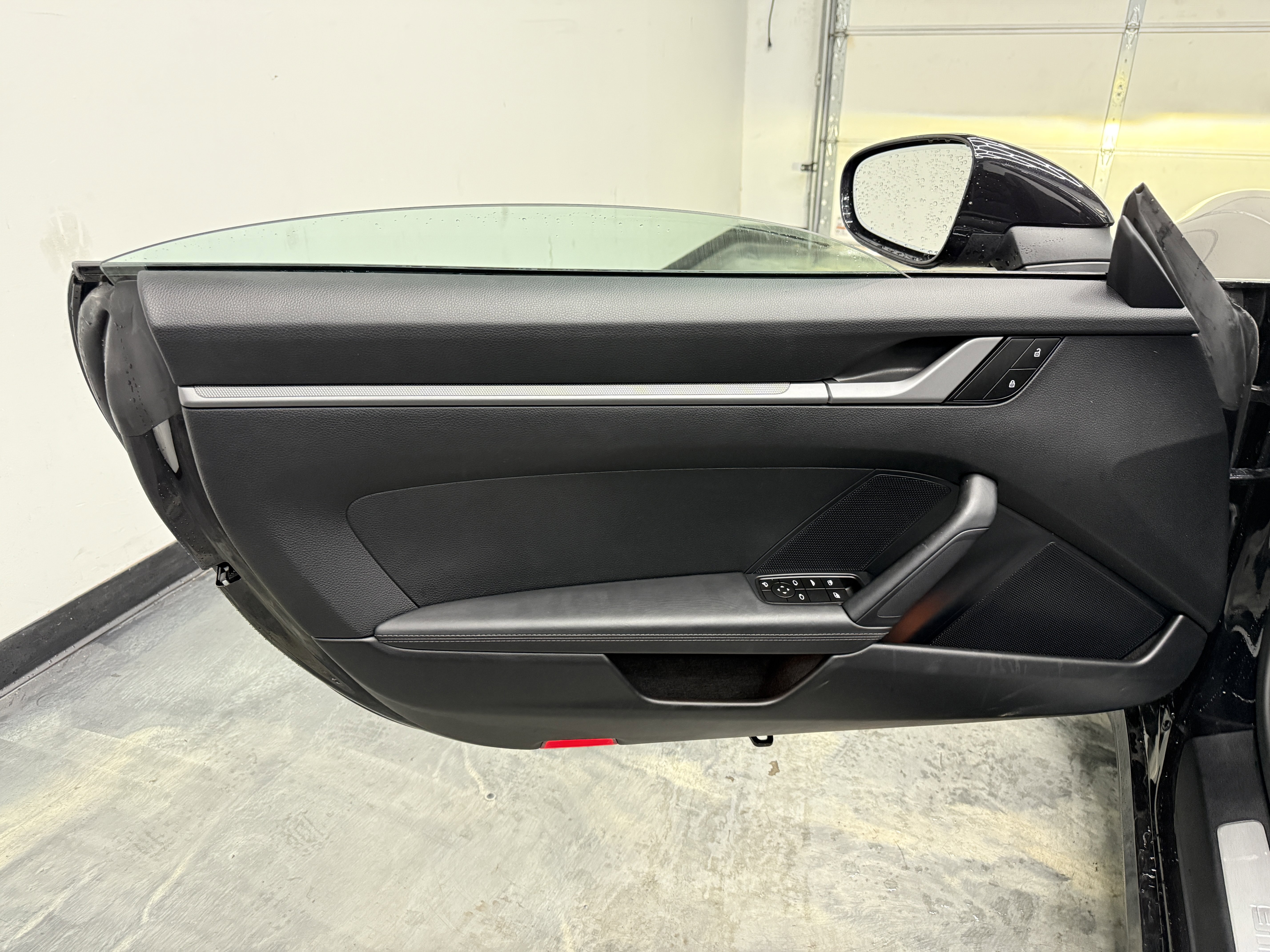 Used 2025 Porsche 911 Carrera image 13