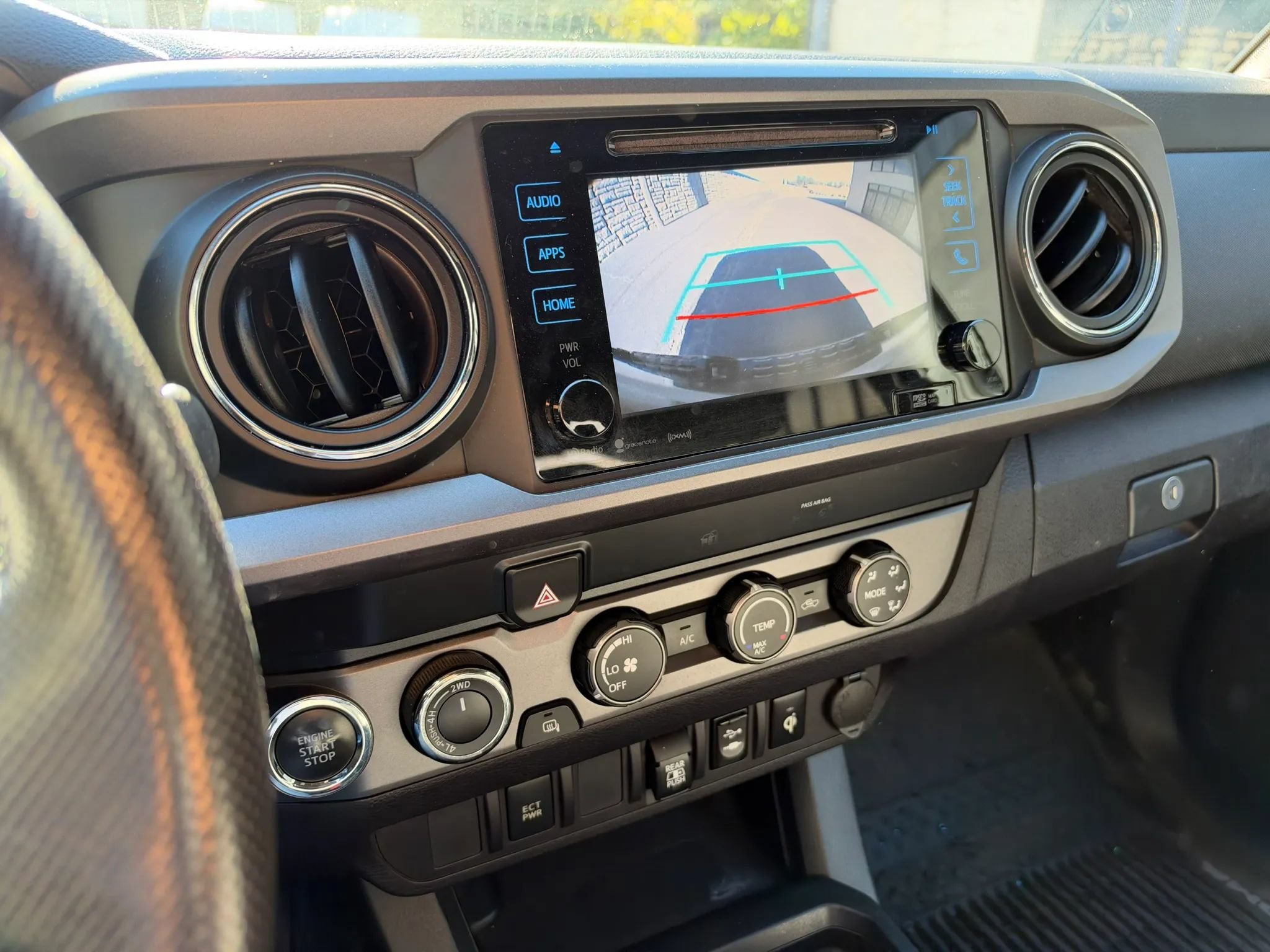 Used 2019 Toyota Tacoma TRD Off-Road AWD/4WD image 36