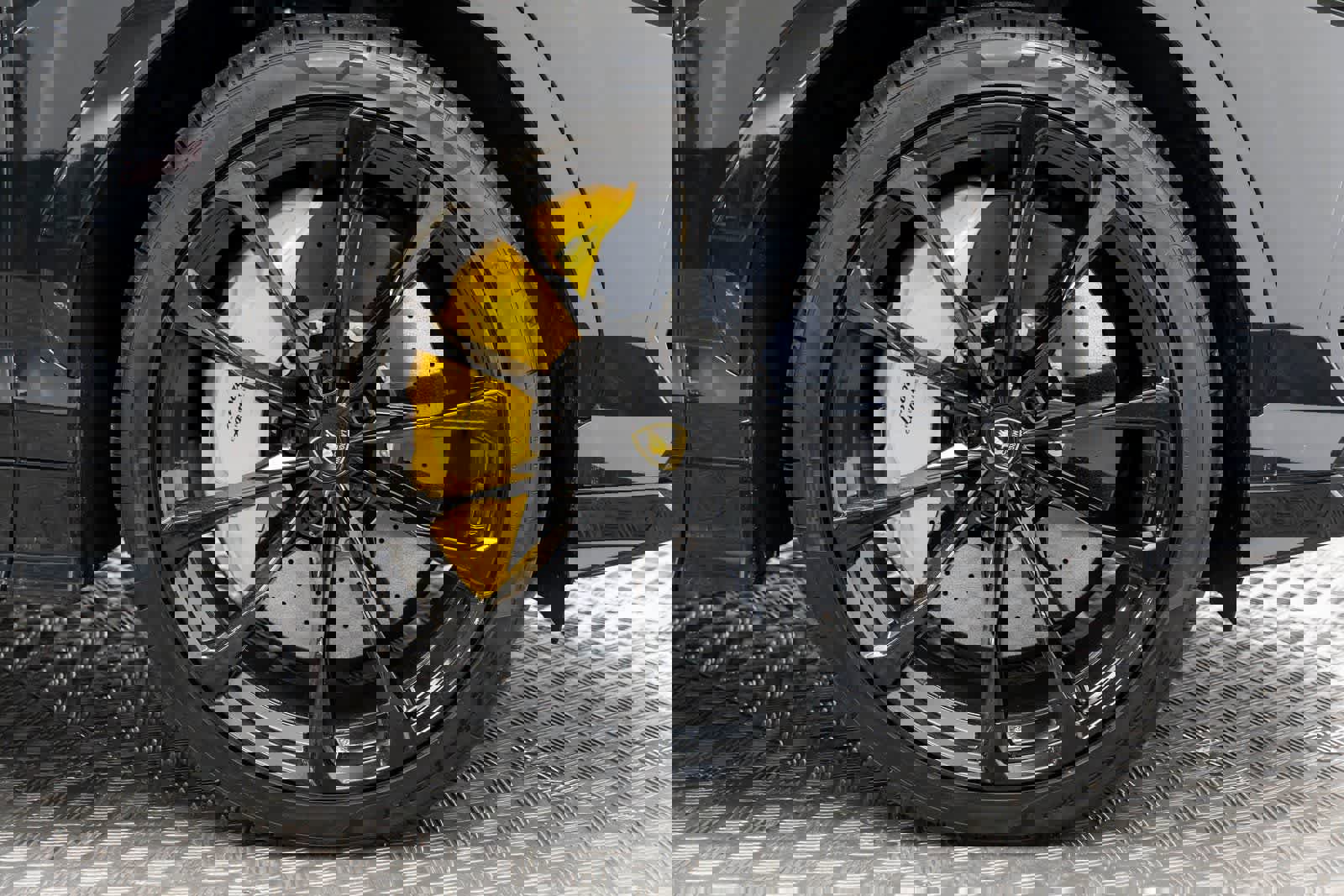 Used 2022 Lamborghini Urus AWD/4WD image 63