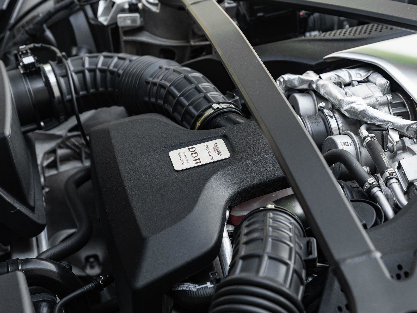 Used 2019 Aston Martin DB11 Volante image 46