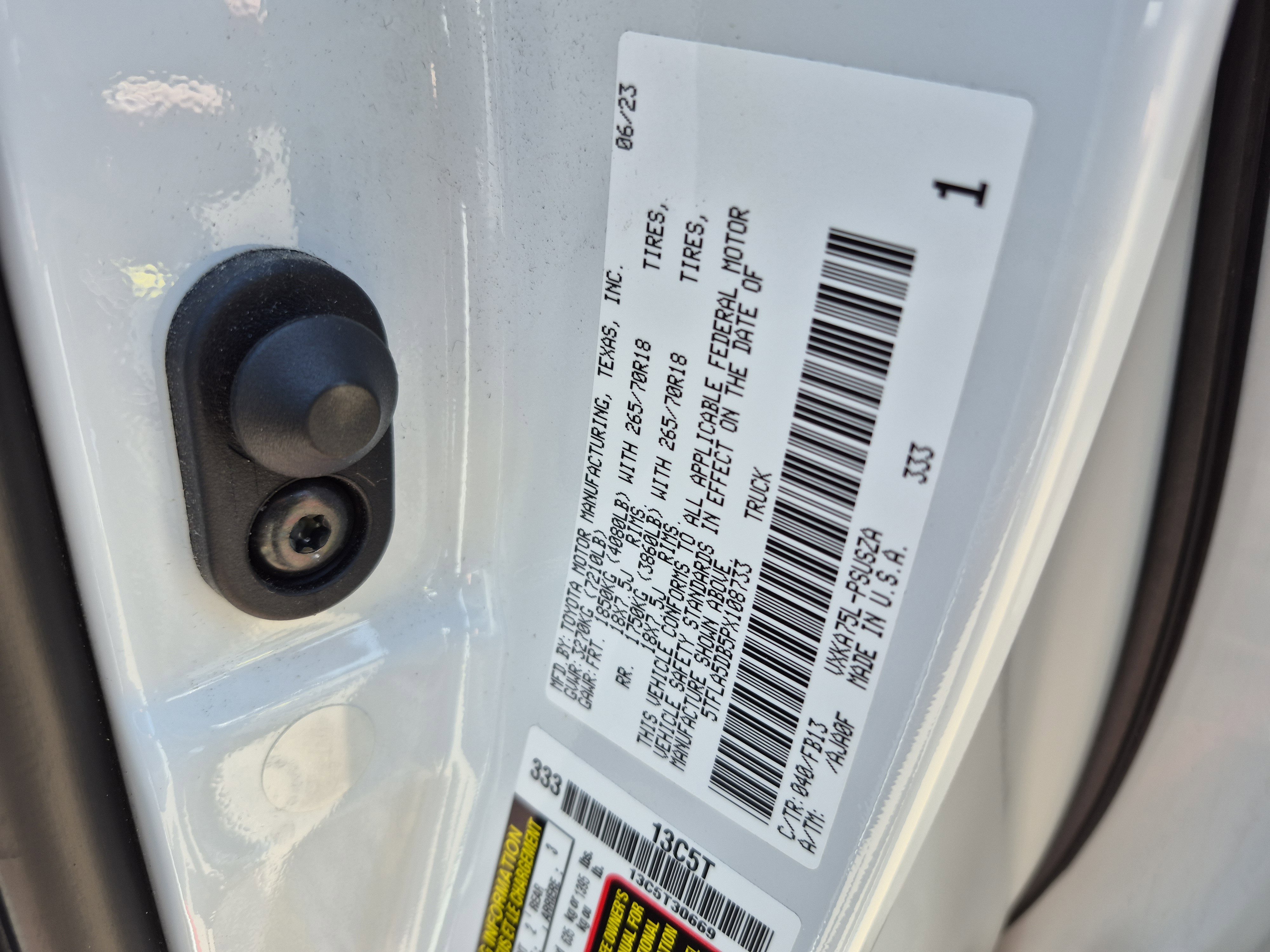 Used 2023 Toyota Tundra SR5 w/ SR5 Convenience Package AWD/4WD image 24