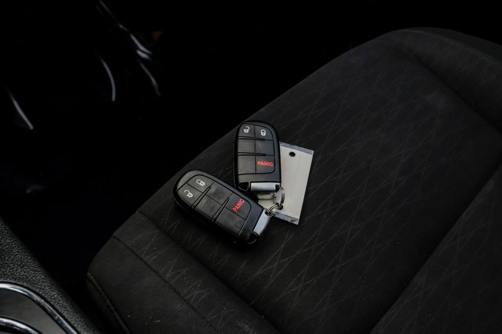 Used 2018 Dodge Durango SXT w/ 3rd Row Seating Group RWD image 63