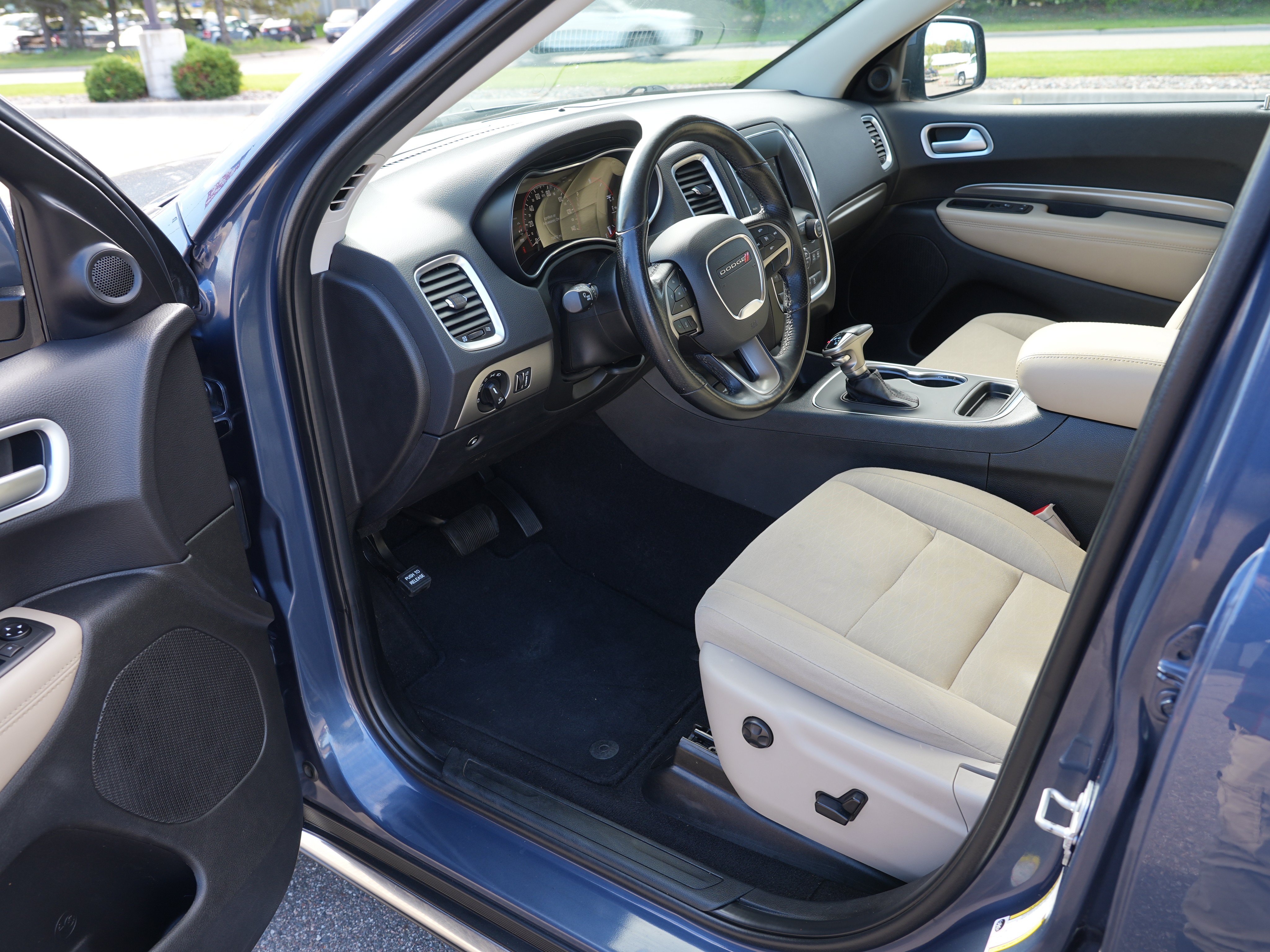 Used 2020 Dodge Durango SXT AWD/4WD image 13