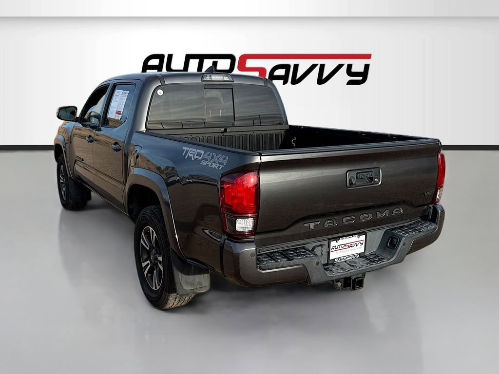 Used 2019 Toyota Tacoma TRD Sport image 5
