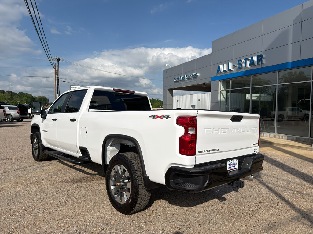 Used 2025 Chevrolet Silverado 2500 Custom w/ Custom Value Package AWD/4WD image 6