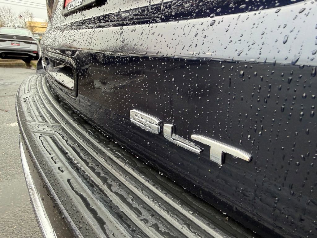 Used 2024 GMC Yukon SLT image 9