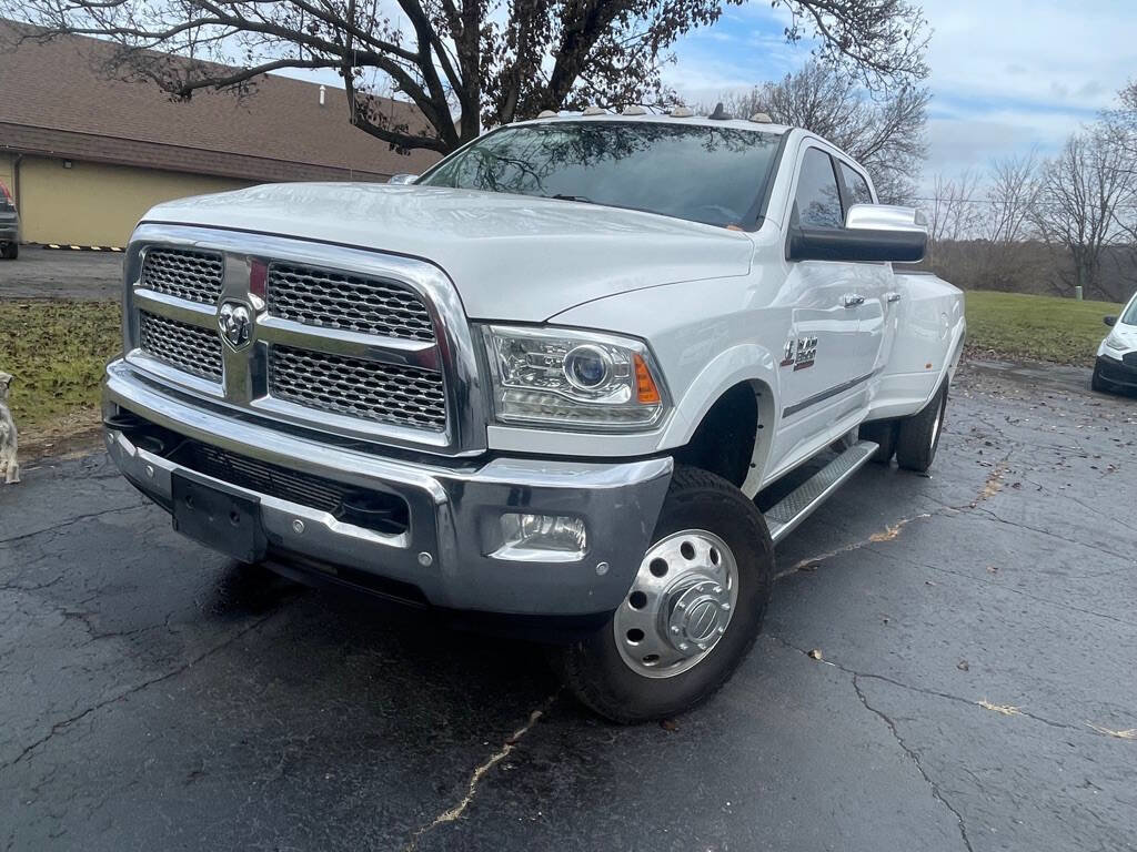 Used 2018 RAM 3500 Laramie AWD/4WD image 9