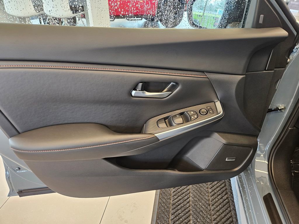 New 2025 Nissan Sentra SR w/ SR Premium Package image 13