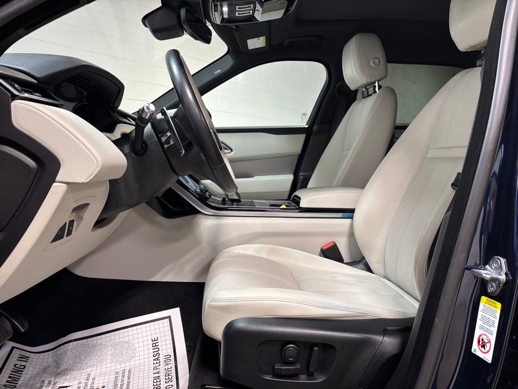 Used 2021 Land Rover Range Rover Velar R-Dynamic S image 22