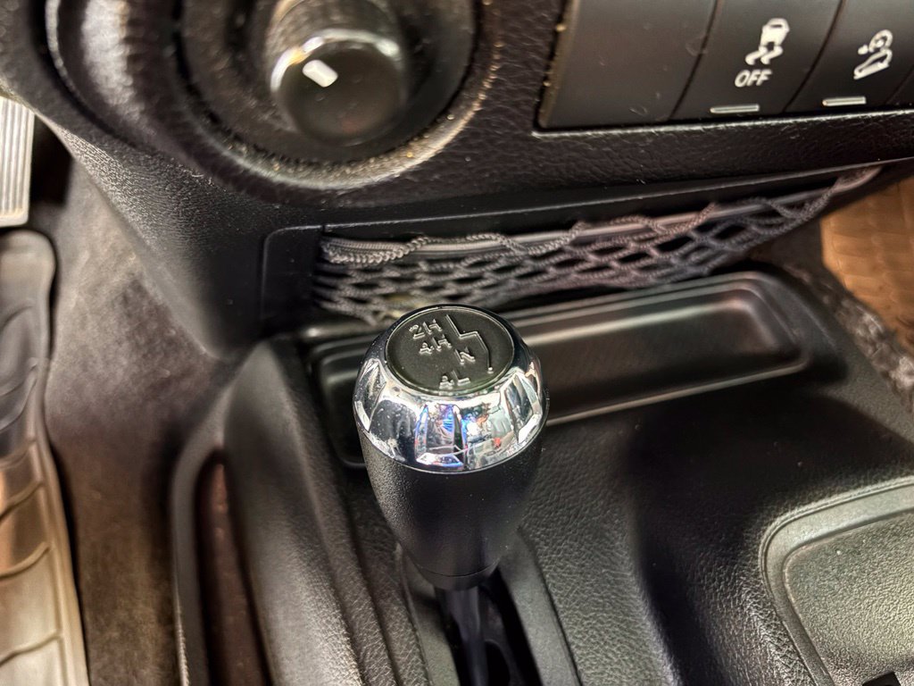 Used 2017 Jeep Wrangler Sport AWD/4WD image 28