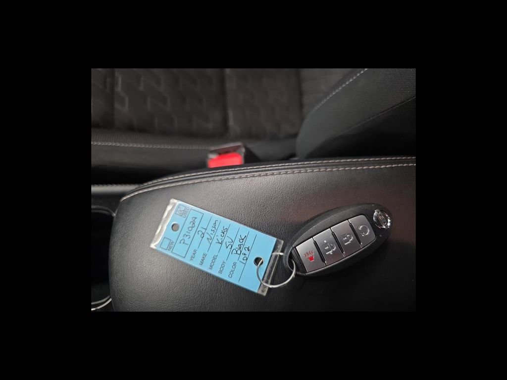 Used 2021 Nissan Kicks SV FWD image 26