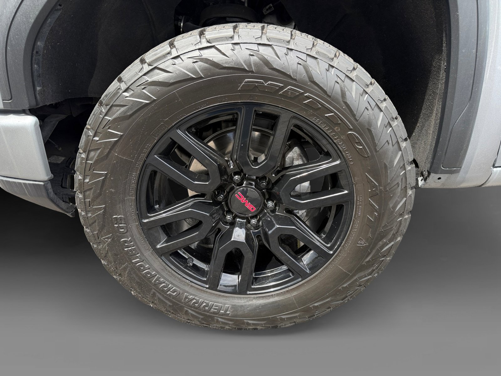 Used 2024 GMC Sierra 1500 Elevation AWD/4WD image 9