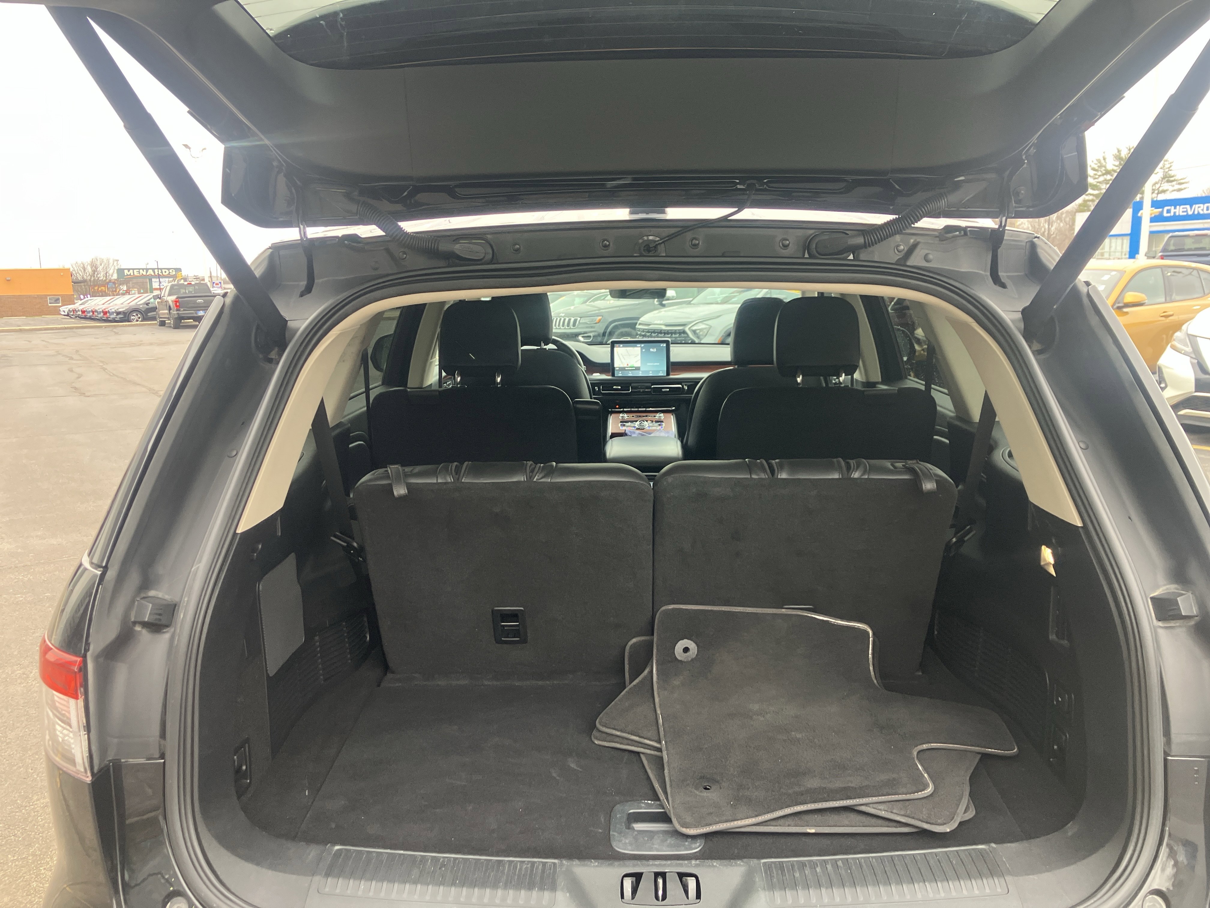 Used 2024 Lincoln Aviator Reserve image 13