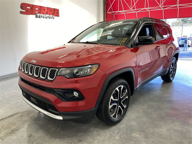 Used 2023 Jeep Compass Limited image 13