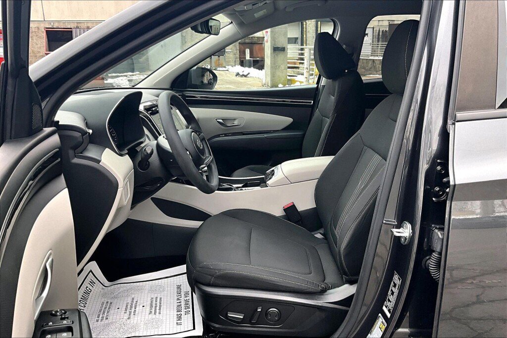 Used 2023 Hyundai Tucson SEL image 14