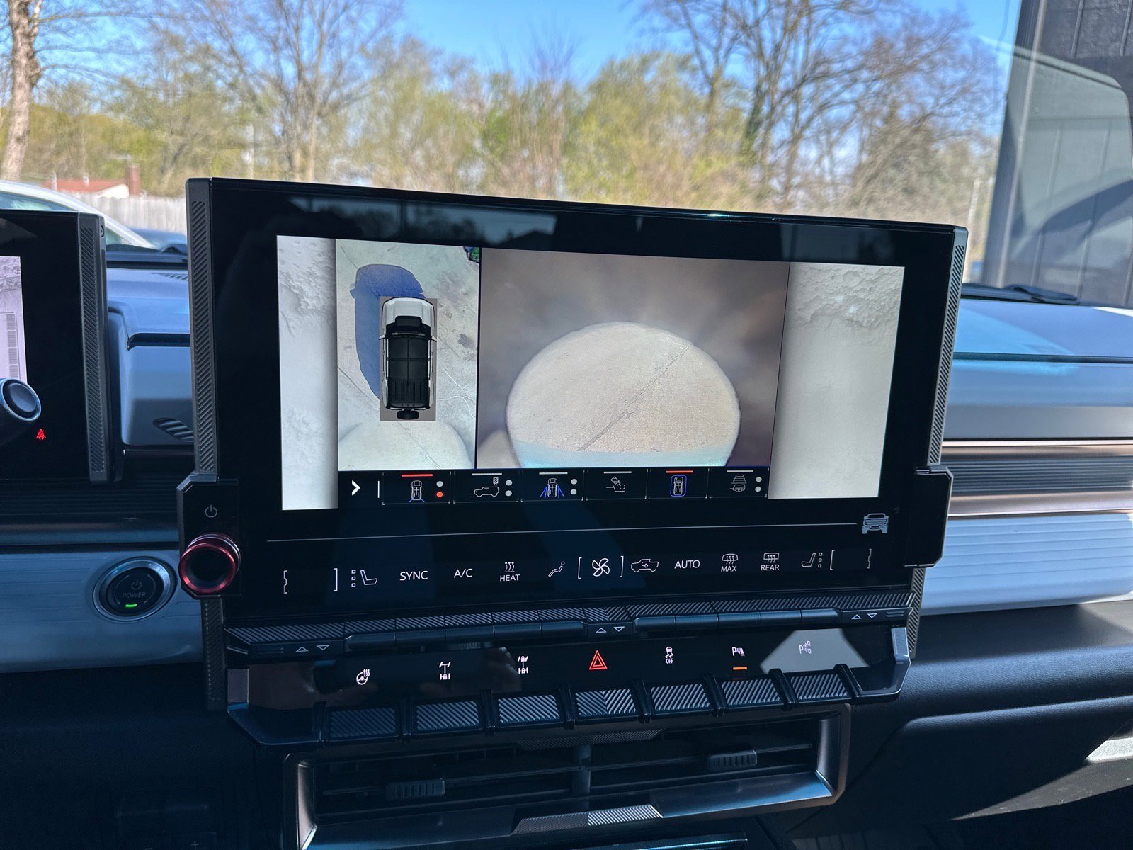 Used 2024 GMC Hummer EV 3X w/ Omega Edition AWD/4WD image 37