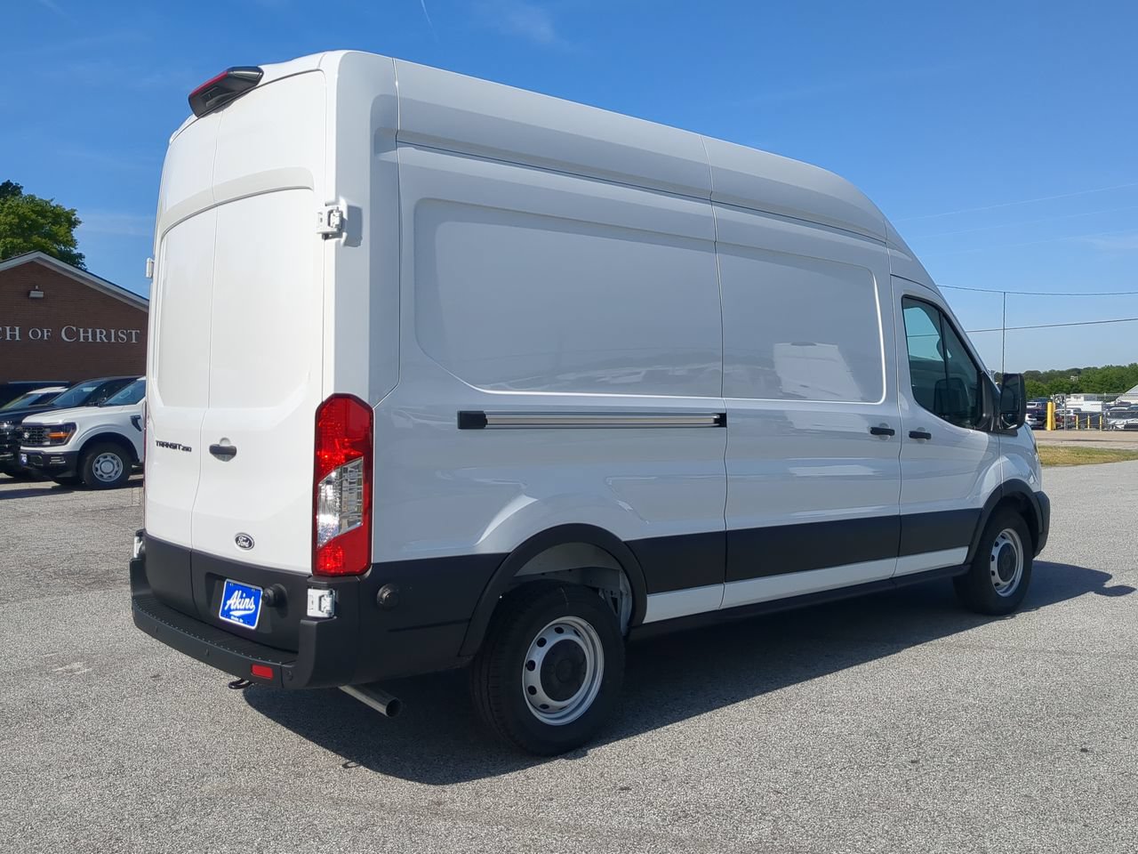 New 2026 Ford Transit 250 148 High Roof RWD image 3