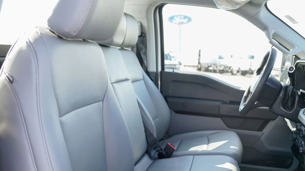 New 2025 Ford F250 XL w/ 360-Degree Camera Package image 17