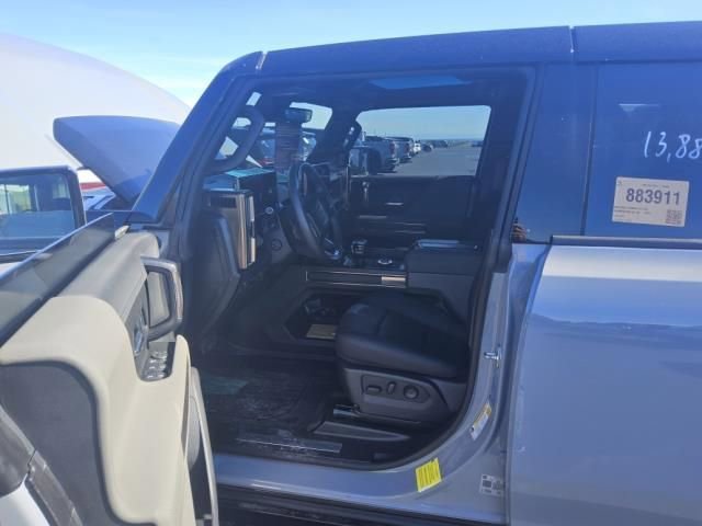 Used 2025 GMC Hummer EV 2X image 4