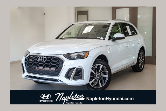 Used 2023 Audi Q5 2.0T Premium w/ Convenience Package AWD/4WD image 1