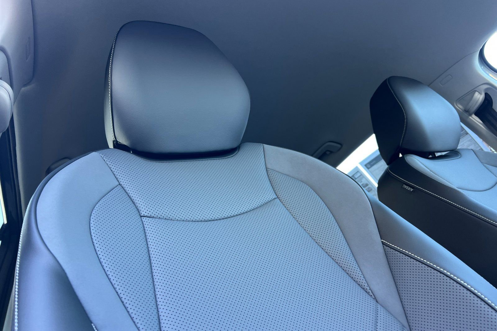 New 2026 Volkswagen Tiguan SE AWD/4WD image 17