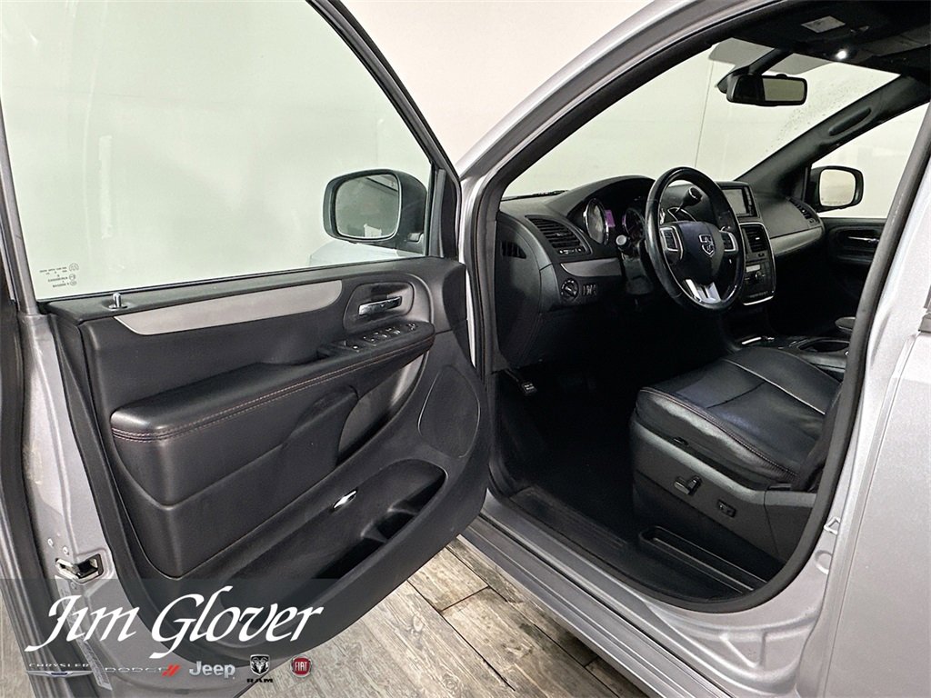 Used 2019 Dodge Grand Caravan GT image 20