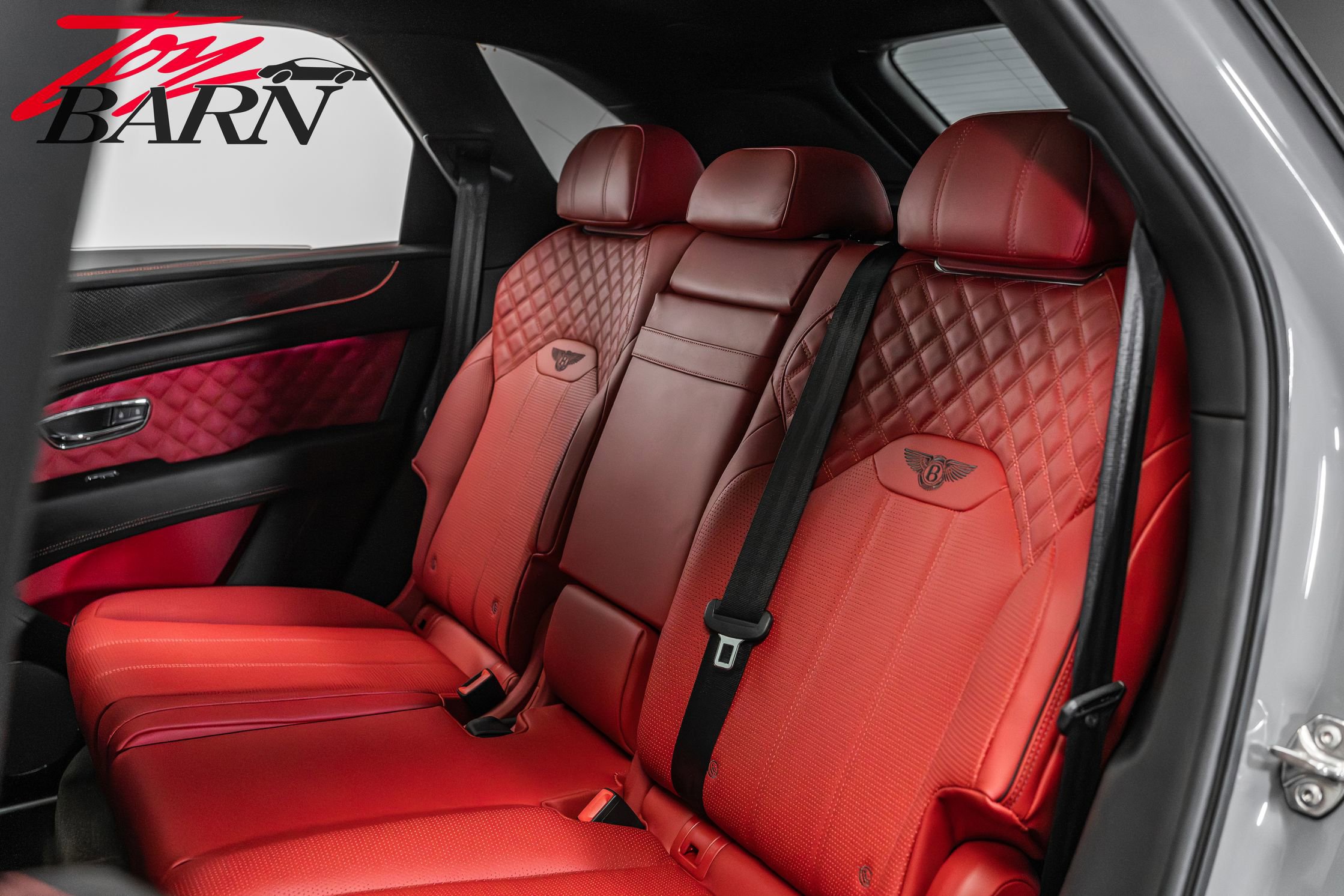 Used 2022 Bentley Bentayga image 48