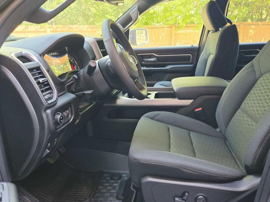New 2026 RAM 1500 Big Horn AWD/4WD image 18