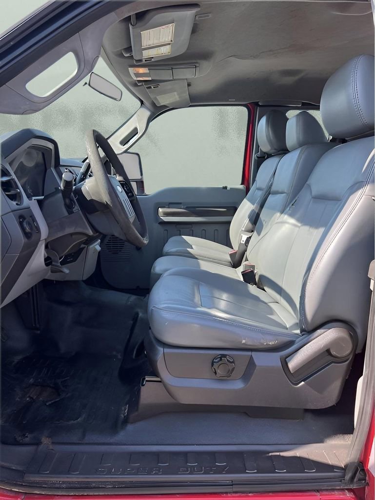 Used 2011 Ford F250 XL w/ XL Value Pkg image 2