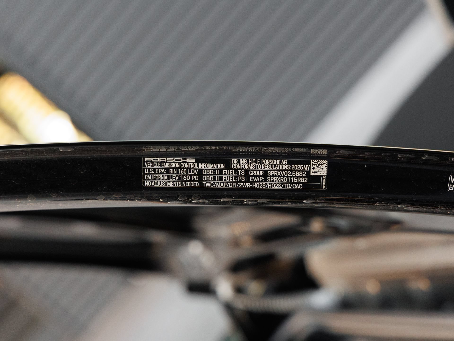 Certified 2025 Porsche 718 Boxster S RWD image 43