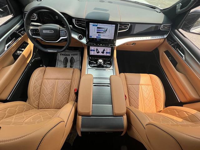 New 2023 Jeep Grand Wagoneer Series III image 17