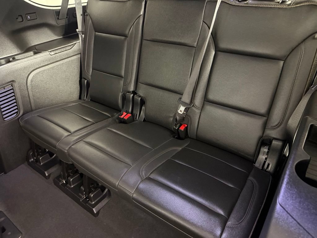 Used 2024 Chevrolet Suburban High Country w/ Premium Package 2 RWD image 27