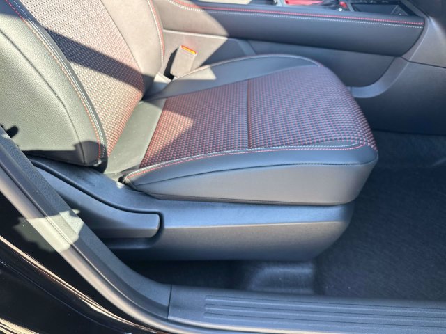 New 2027 Nissan Kicks SR w/ Cold Weather Package FWD image 14