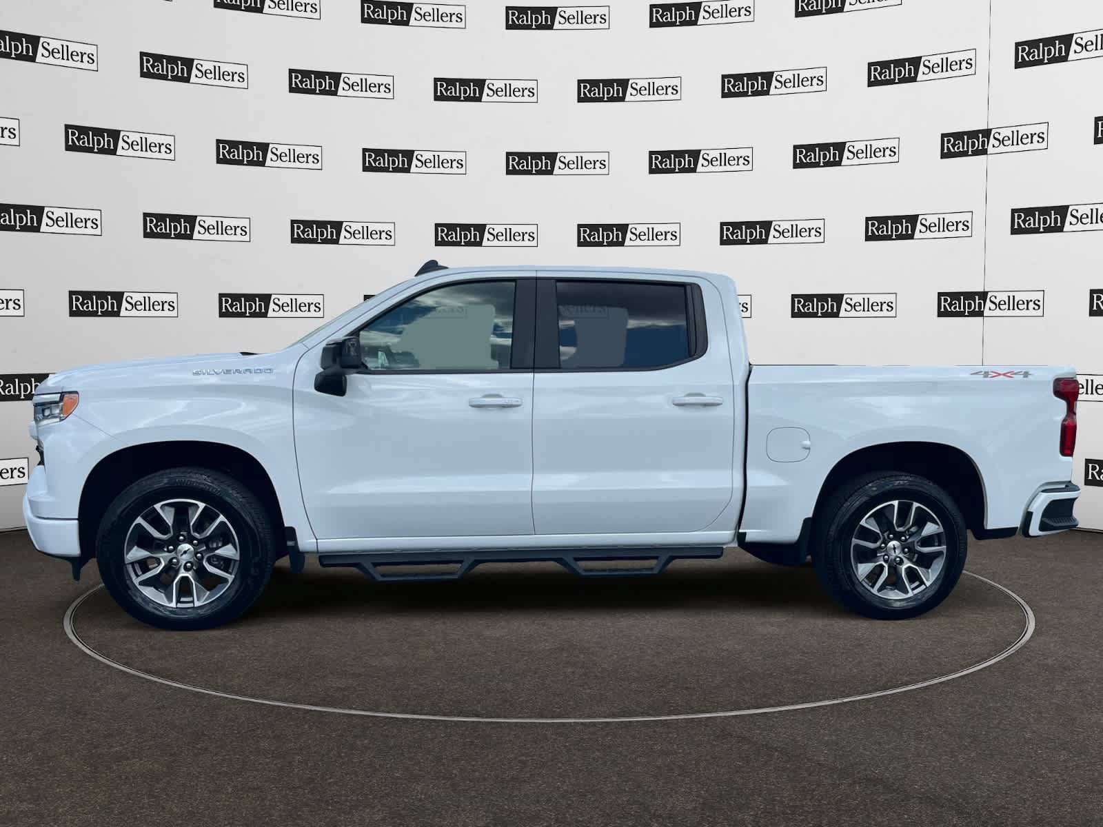 Used 2025 Chevrolet Silverado 1500 RST w/ All Star Edition Plus AWD/4WD image 3