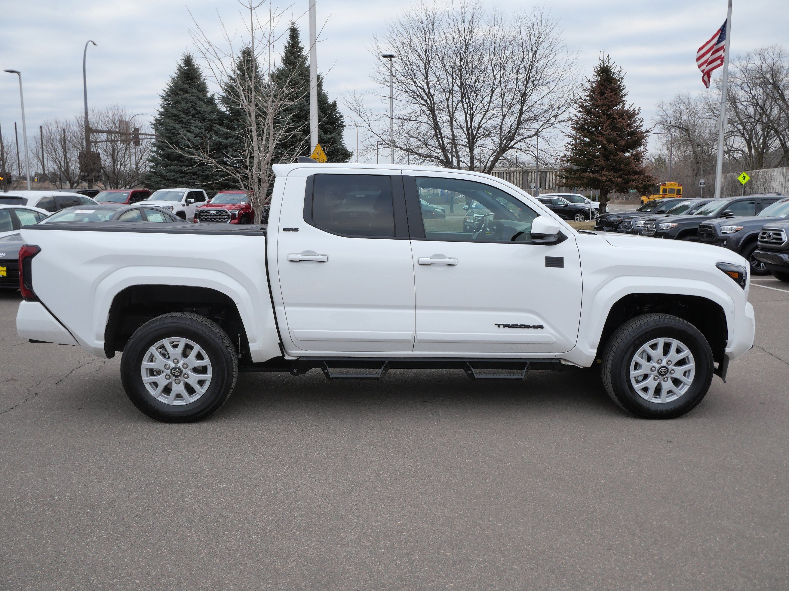 Certified 2024 Toyota Tacoma SR5 image 9
