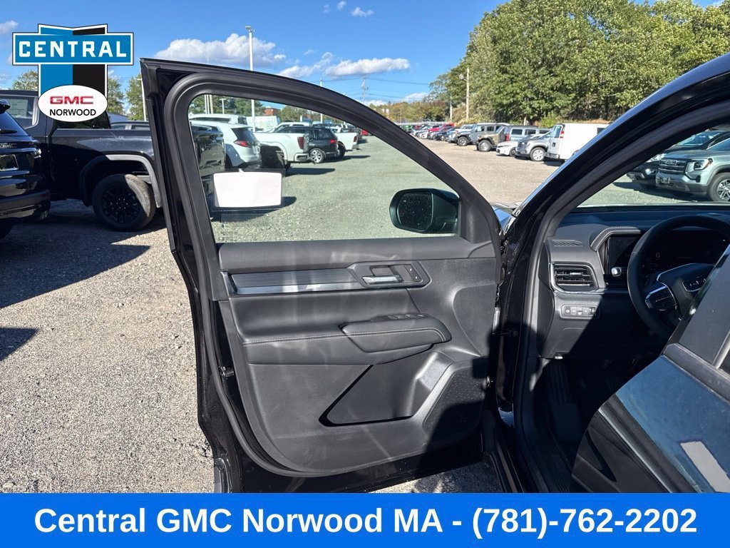 New 2027 GMC Terrain Elevation w/ LPO, Floor Liner Package AWD/4WD image 13