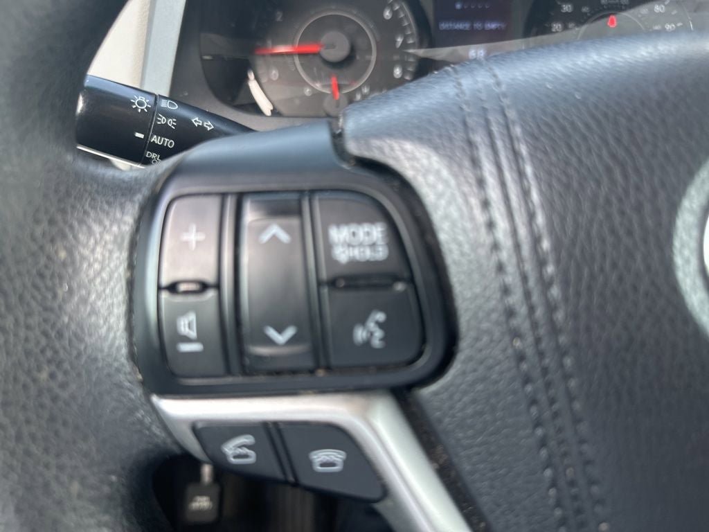 Used 2017 Toyota Sienna LE FWD image 21
