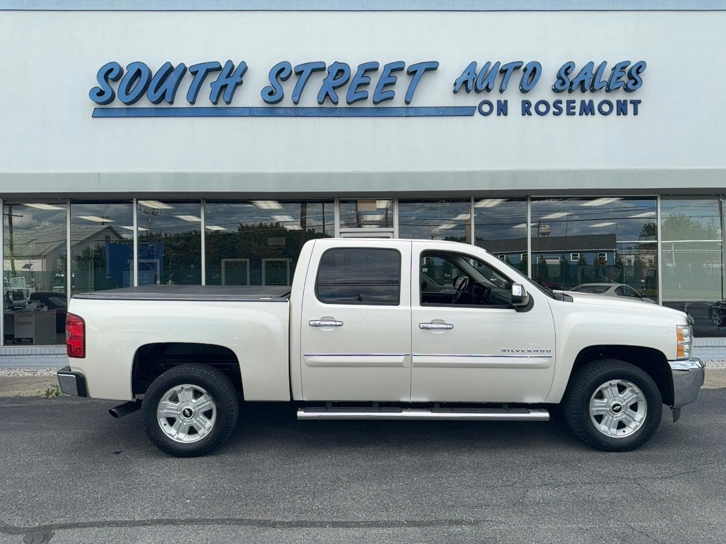 Used 2012 Chevrolet Silverado 1500 LT w/ All-Star Edition AWD/4WD image 1