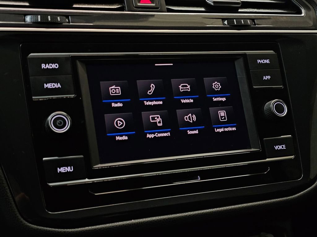 Used 2022 Volkswagen Tiguan S image 27