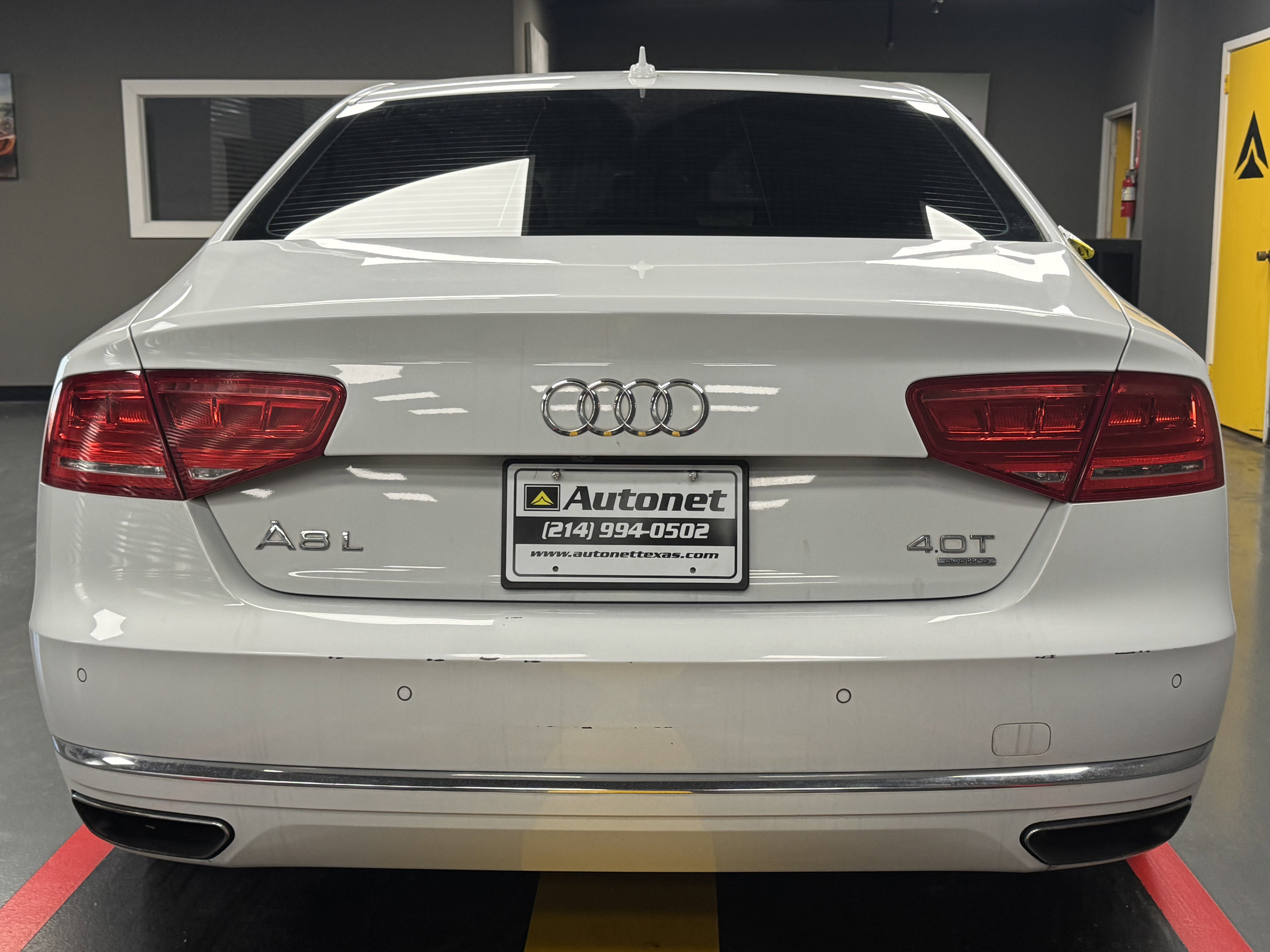 Used 2014 Audi A8 L 4.0T image 5