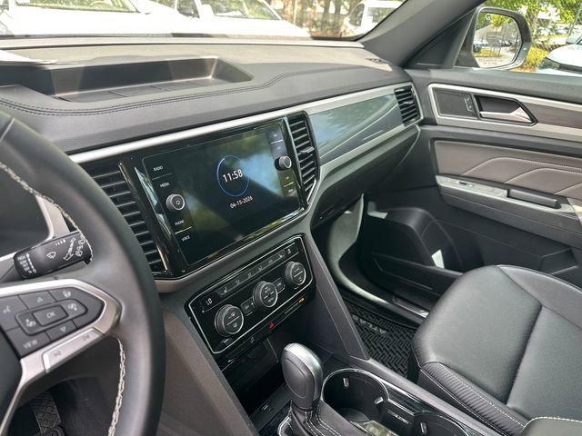 Certified 2023 Volkswagen Atlas Cross Sport SEL image 20
