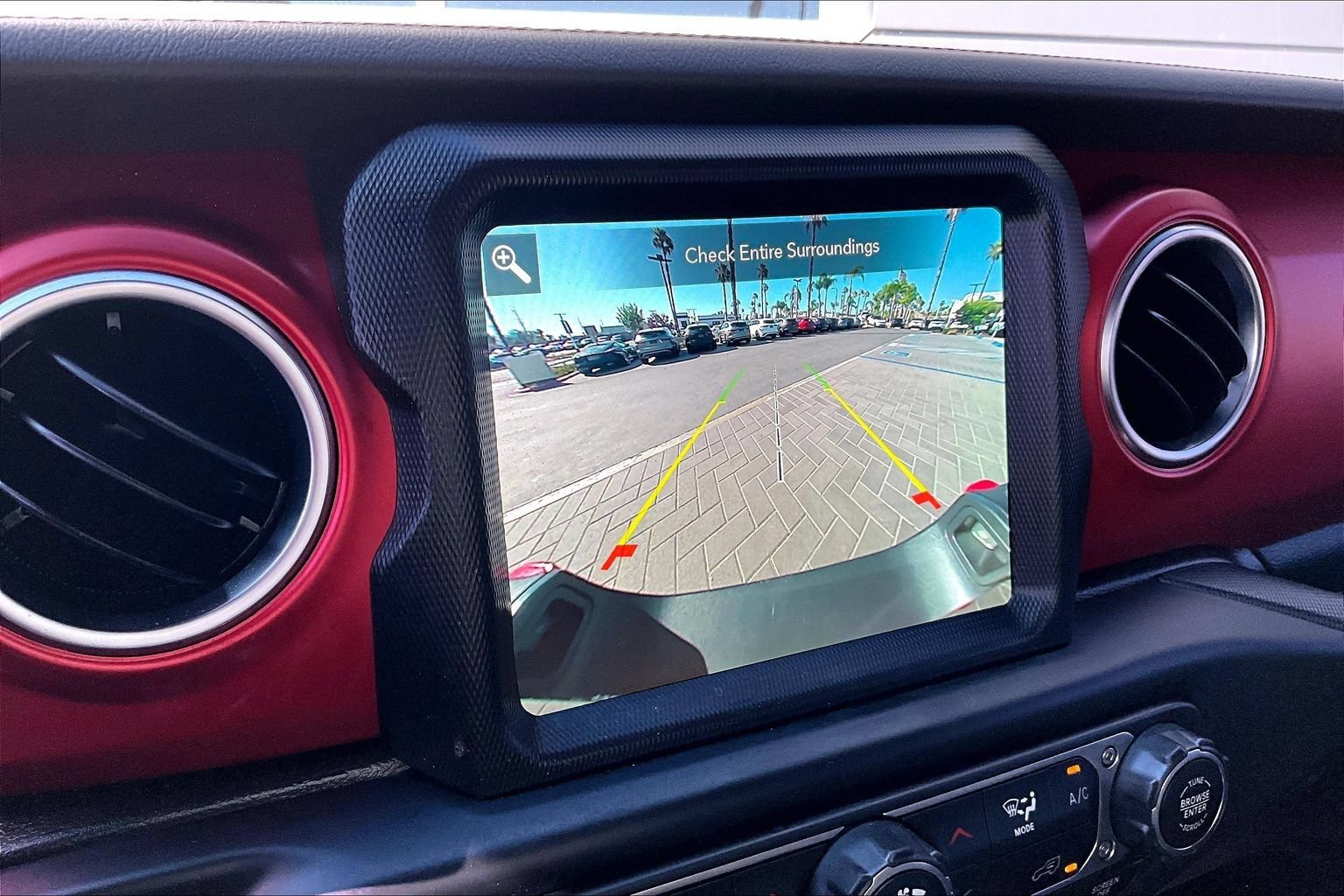 Used 2022 Jeep Gladiator Rubicon w/ LED Lighting Group AWD/4WD image 21