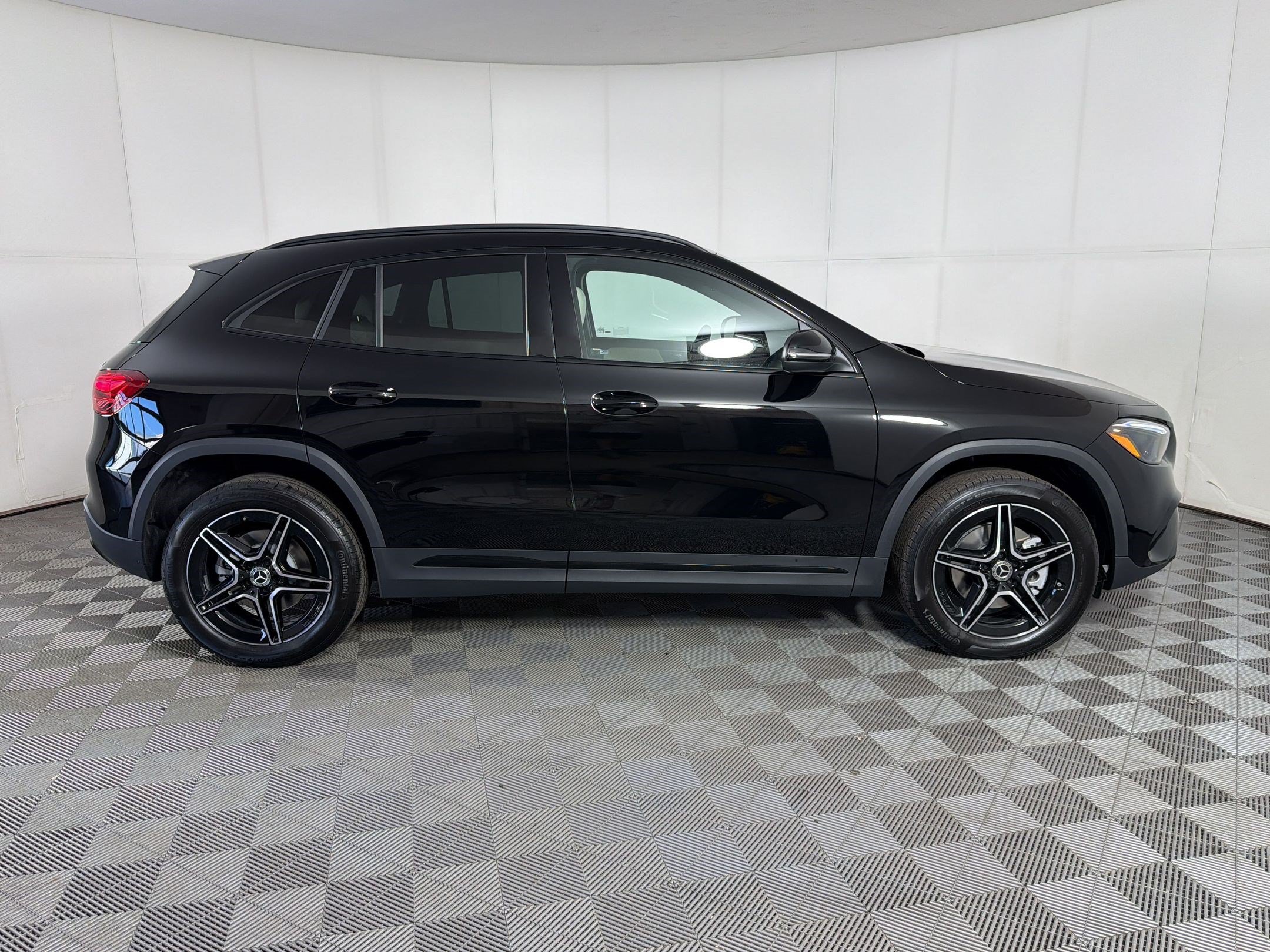 New 2026 Mercedes-Benz GLA 250 4MATIC image 8