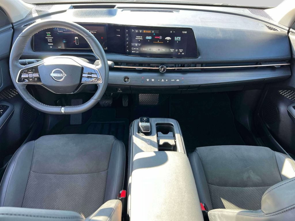 Used 2024 Nissan Ariya AWD image 13